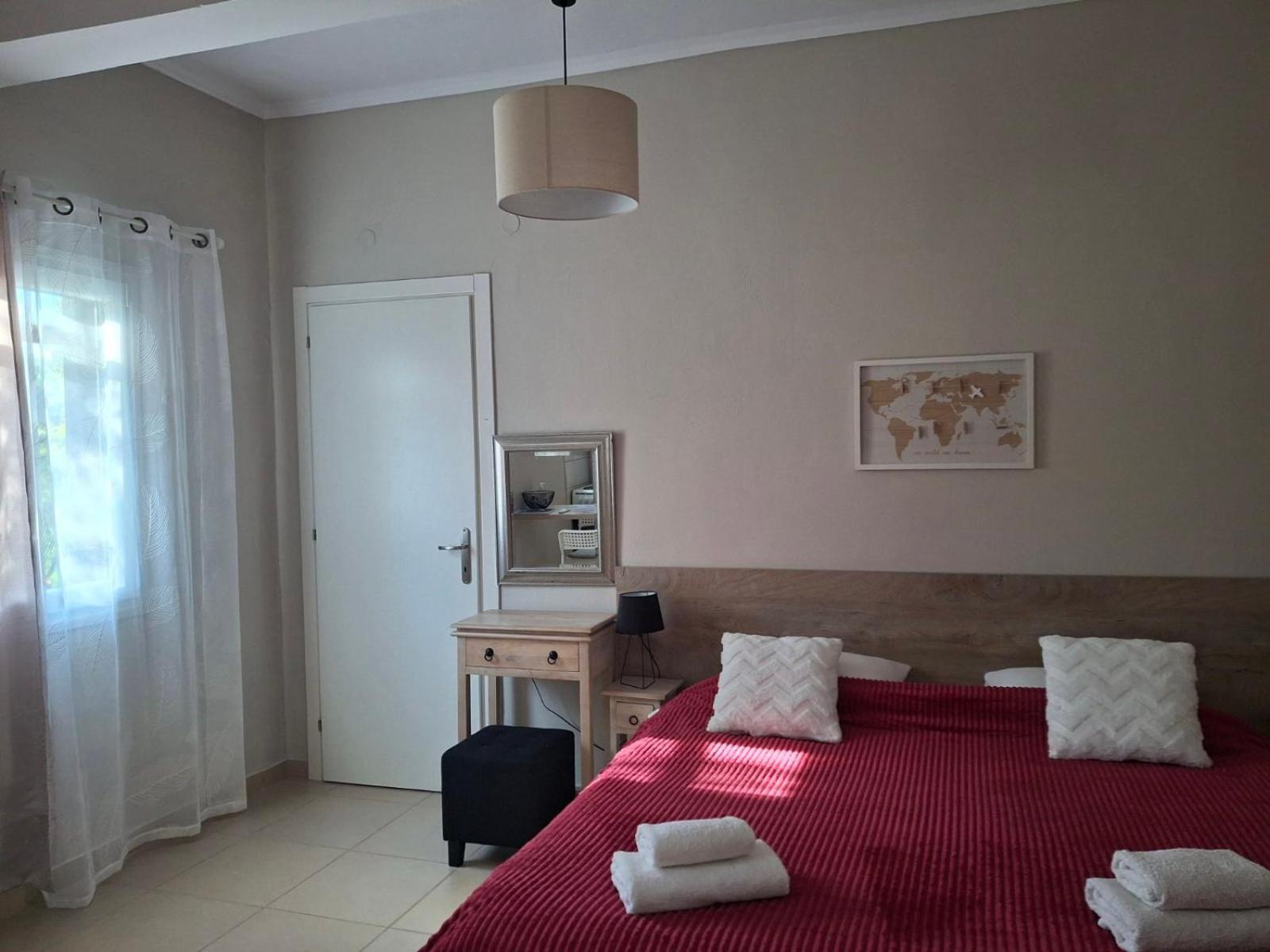 Trousas Apartments Рода Экстерьер фото